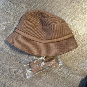 Amazon Brown Ribbed Hat with Bow Accent